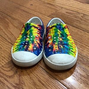 Native Jefferson shoes otomi tie dye print